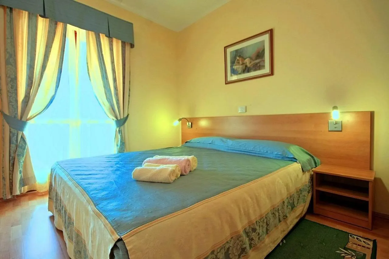 Studio Uli Apartment Funtana