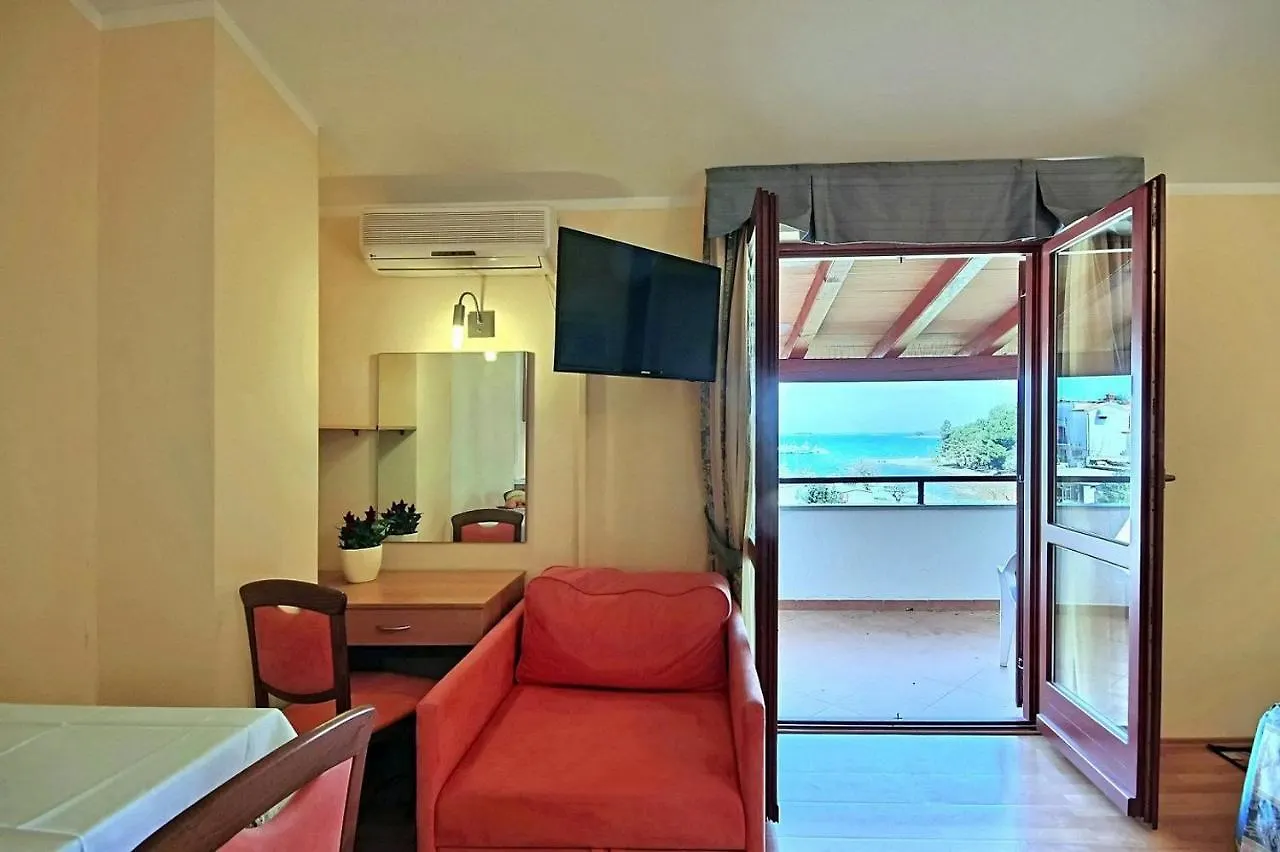 Studio Uli Apartment Funtana